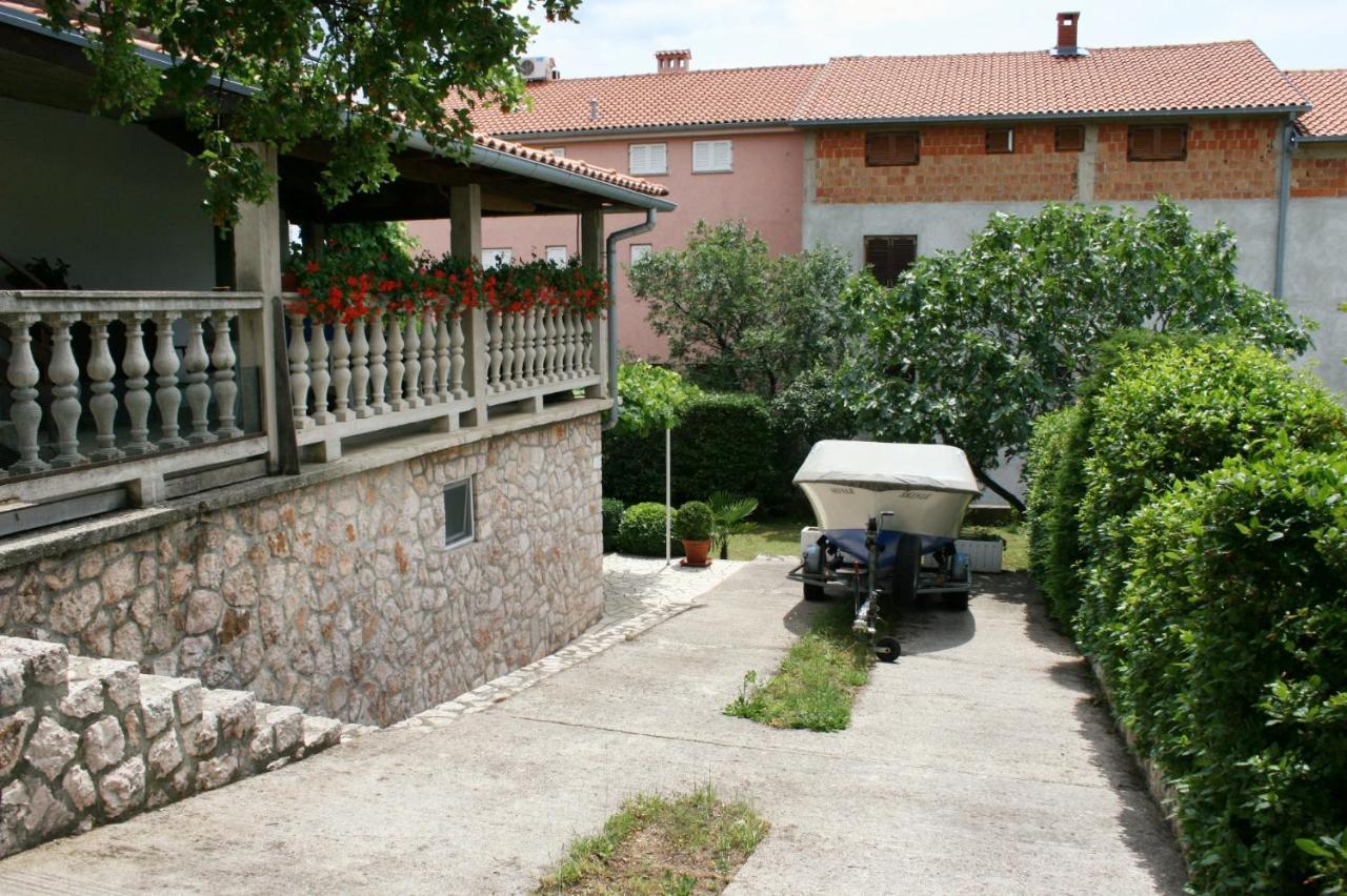 Apartments With A Parking Space Novi Vinodolski - 5529 ภายนอก รูปภาพ